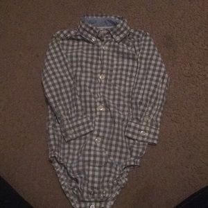 Carter’s 18mo Graham Grey and White sleeve shirt